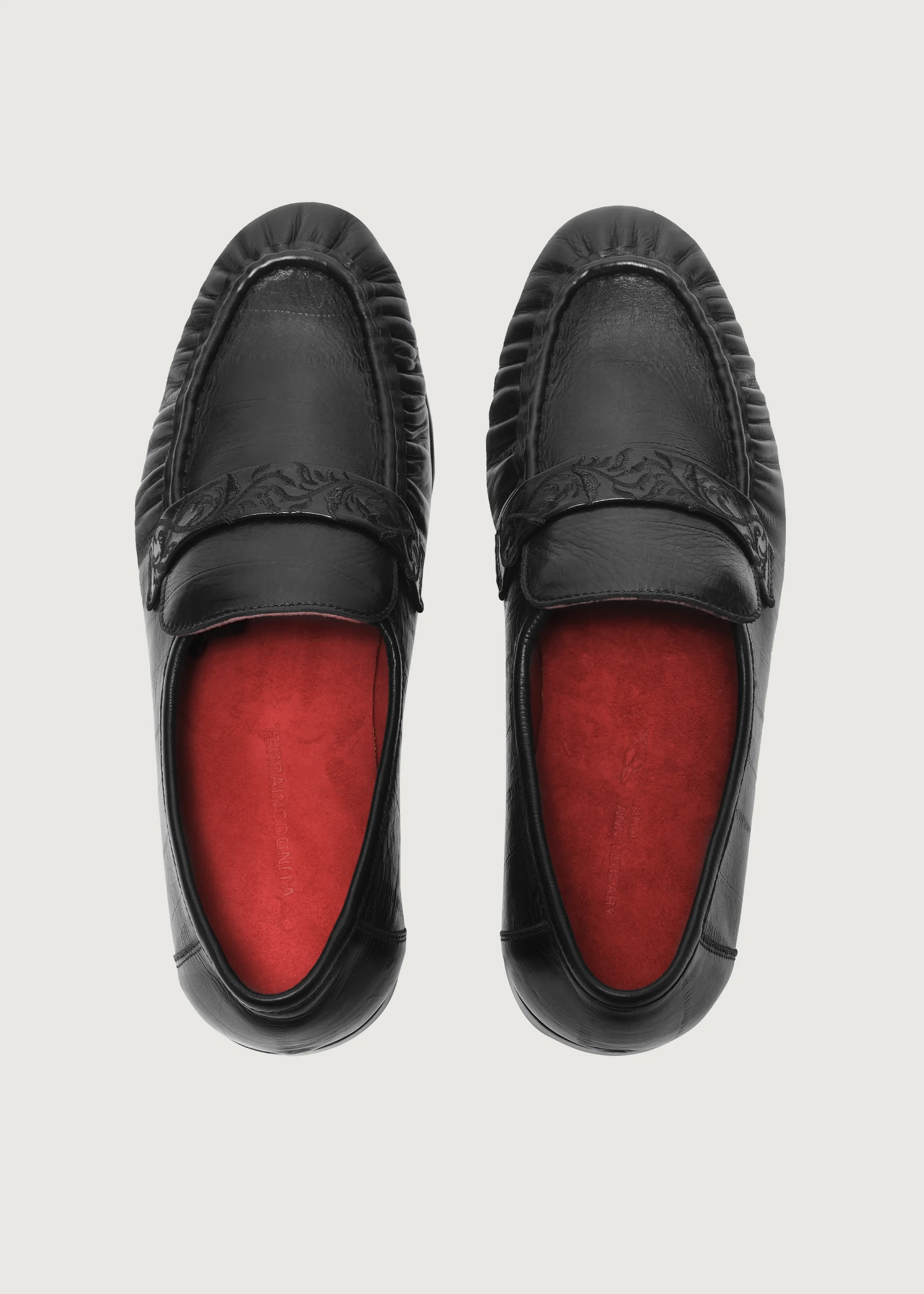 Loafers Vine-engraved Elegant black - Image 5